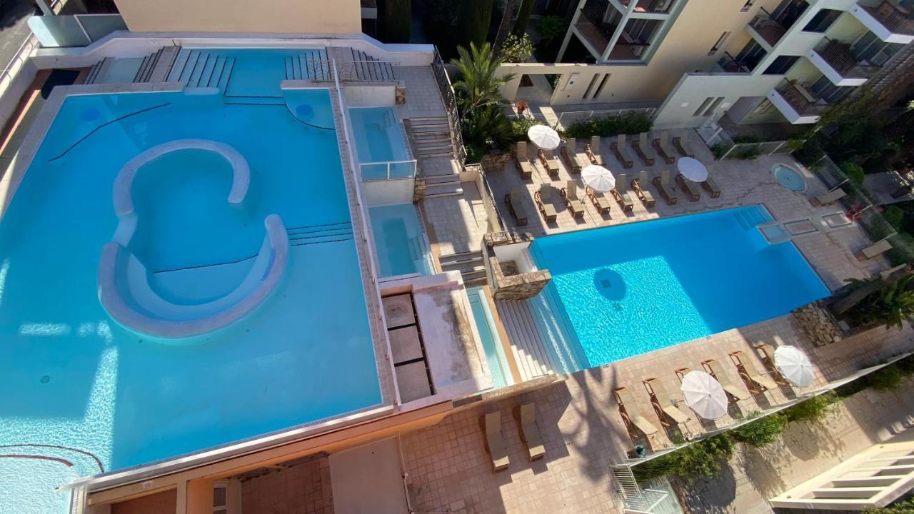 Penthouse Vue Mer Avec Rooftop,Jacuzzi,Et Parking Prive 앙티브 외부 사진