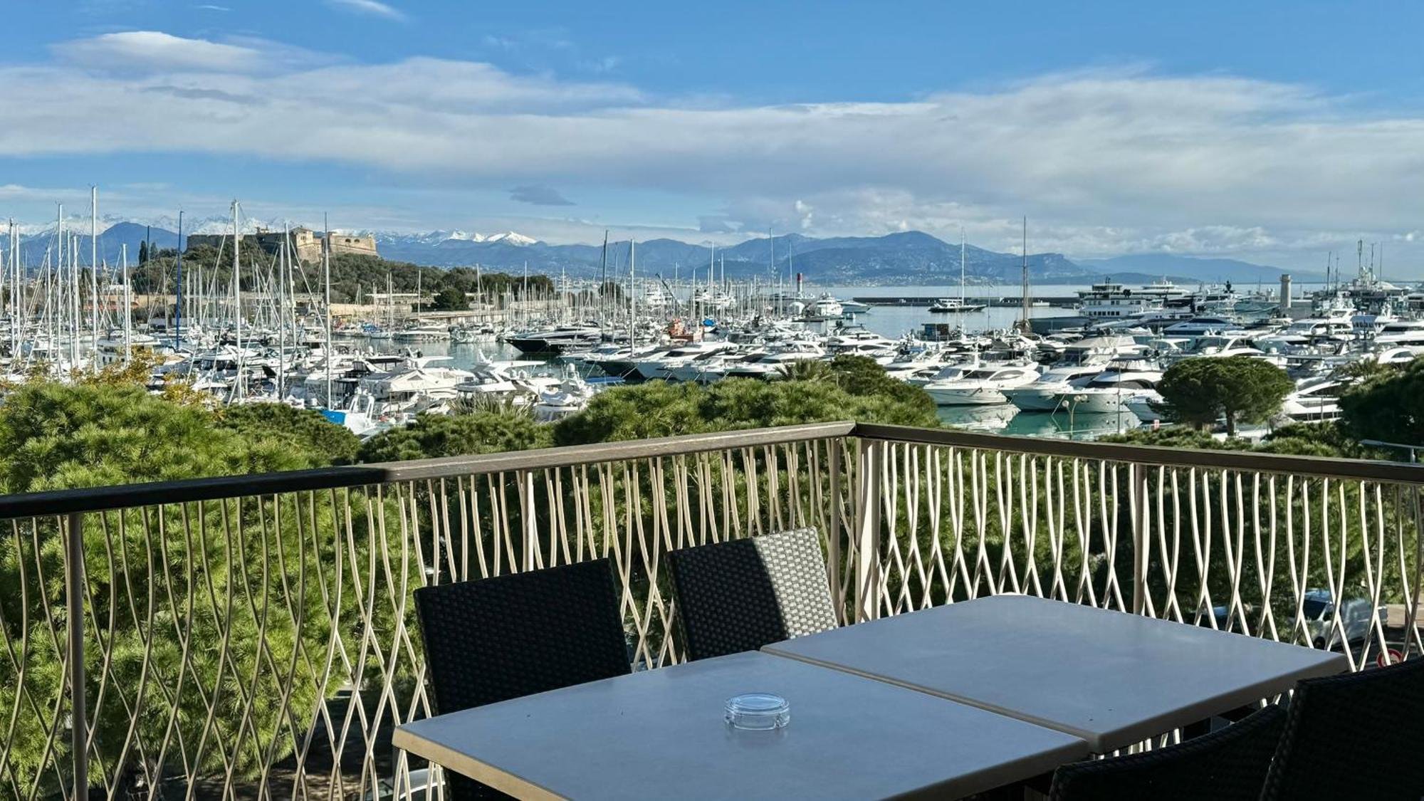 Penthouse Vue Mer Avec Rooftop,Jacuzzi,Et Parking Prive 앙티브 외부 사진
